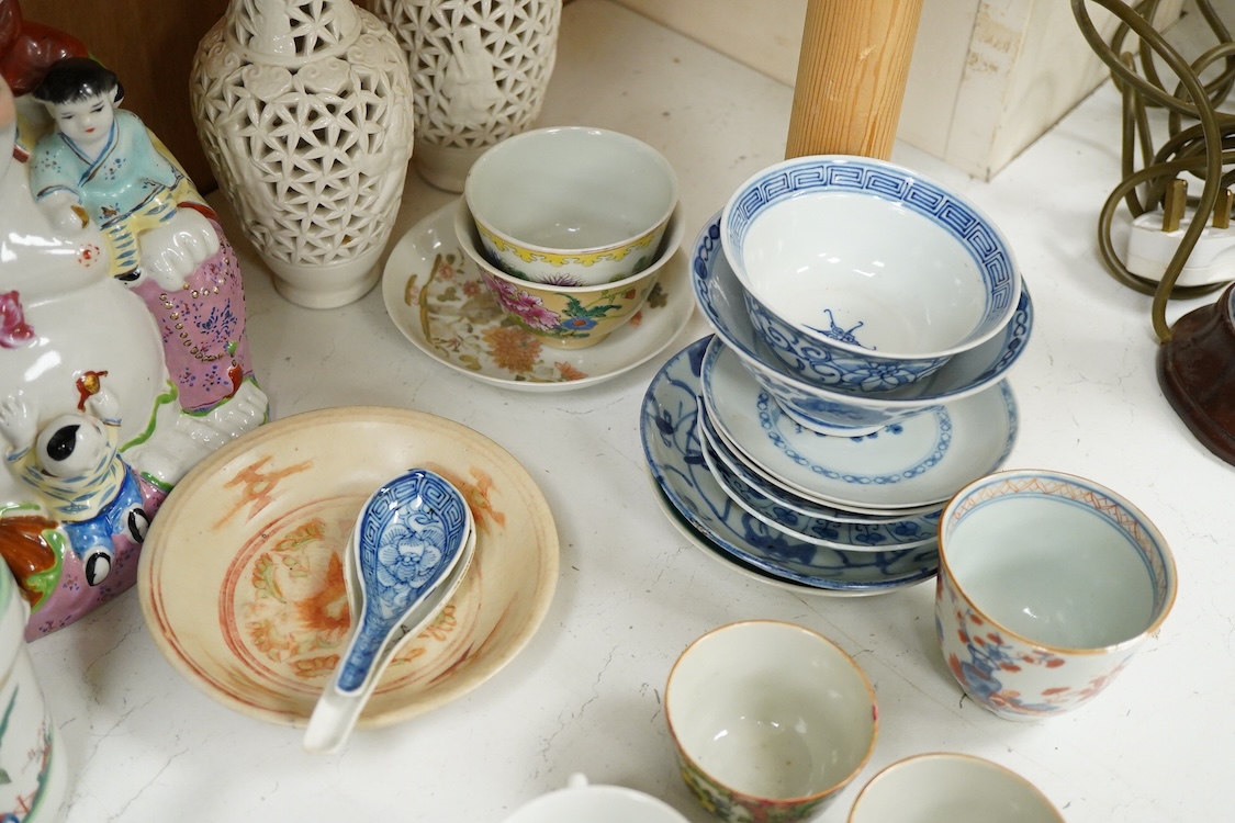 A collection of Chinese and Japanese collectables to include bronzes, cloisonné, 18th century and later ceramics etc